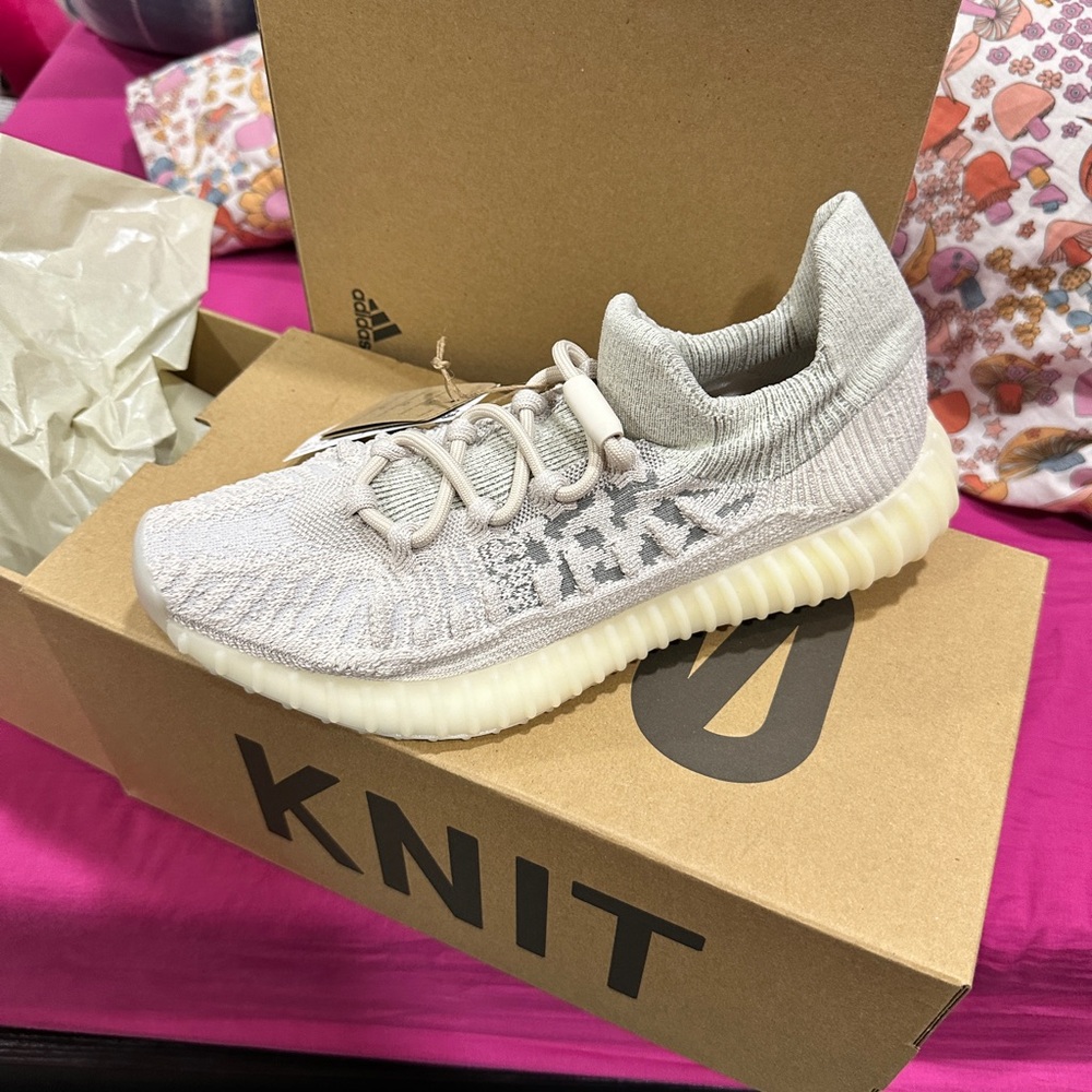 NWT Authentic Yeezy Boost 350 v2 cmpct slate bone